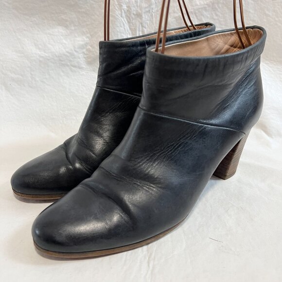 Maison Margiela boots EU 38.5 US womens 8.5 black leather block heel ankle short - Picture 3 of 13